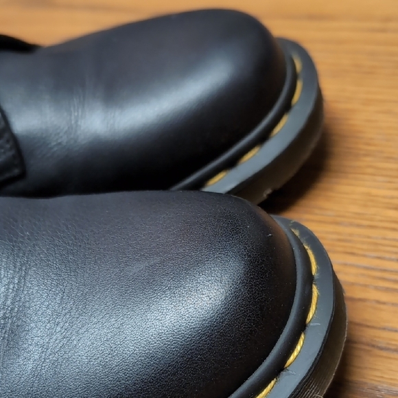 Doc Martens 24256 Black Leather - Picture 7 of 11